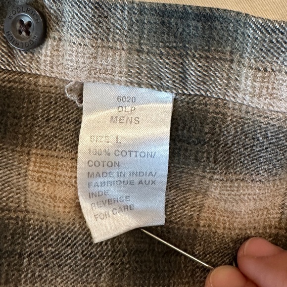 Vintage Woolrich flannel size XL green and tan plaid, men’s large, 100% cotton - Picture 8 of 12